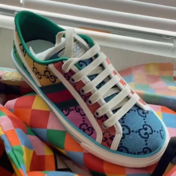 Gucci shoes - Picture 1 of 3